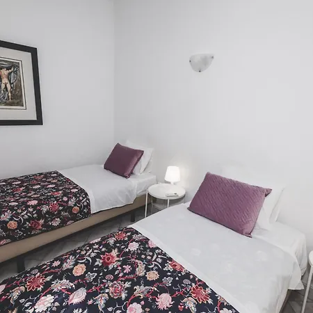 בית הארחה Star Homes *